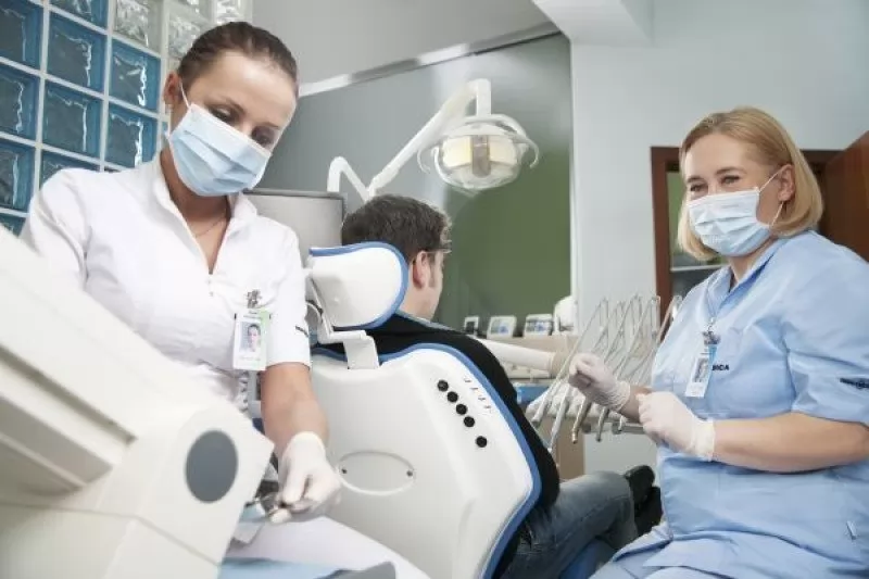 INDEXMEDICA modern dental treatment environment